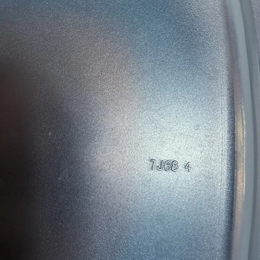 Rubbermaid 7J68 Premier 9 CUP Square Bowl Container Blue Easy View Lid